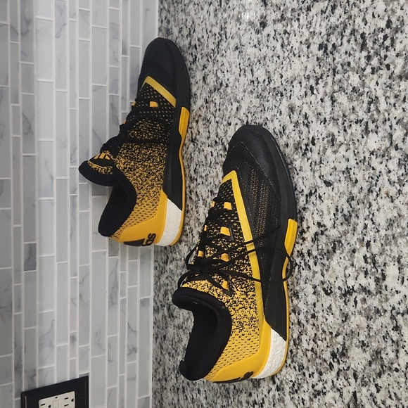 Black & Yellow Adidas Knit Basketball Shoes sz 17 stableframe sneakers - Picture 3 of 7